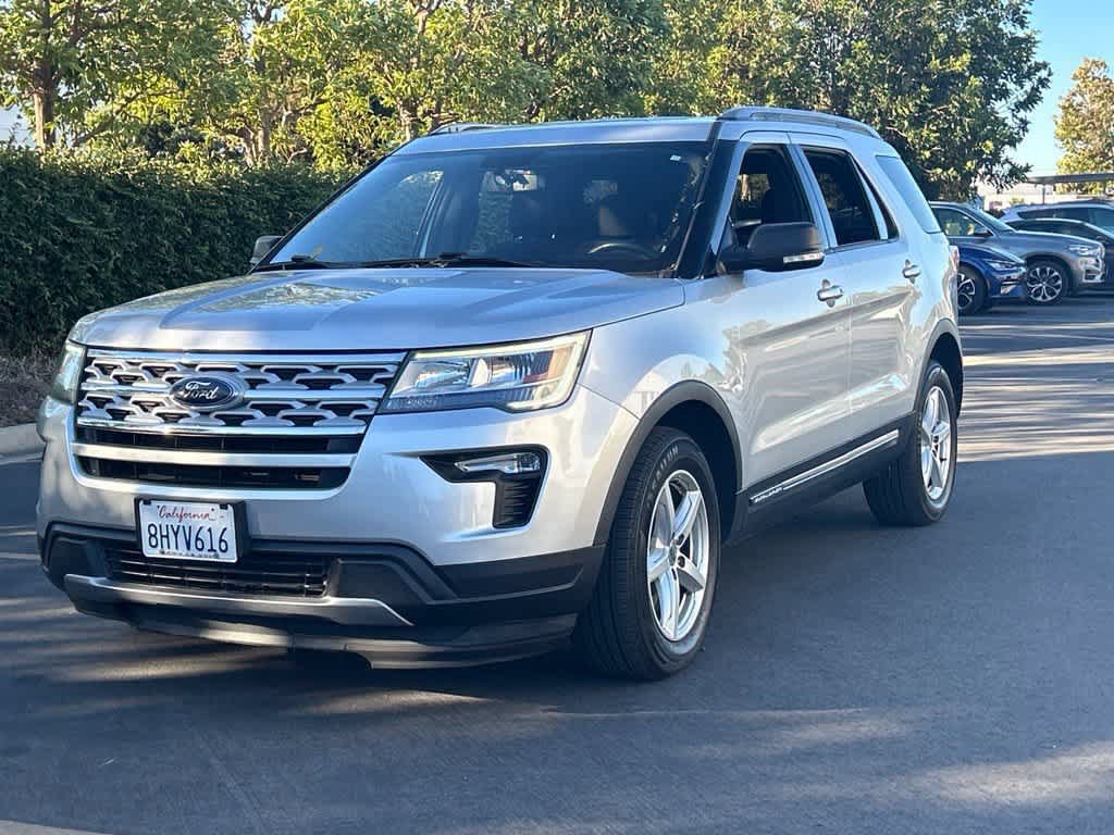 Used 2019 Ford Explorer XLT w/ Equipment Group 201A FWD image 3