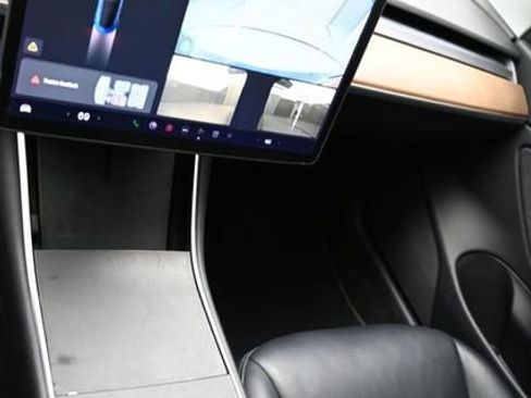 Used 2019 Tesla Model 3 Long Range image 19