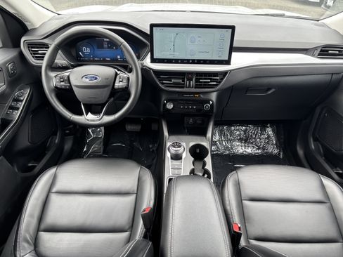 Used 2025 Ford Escape Platinum AWD/4WD image 18