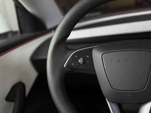 Used 2025 Tesla Model 3 Long Range RWD image 22