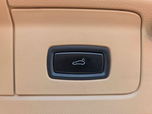 Used 2013 Porsche Panamera GTS AWD/4WD image 29