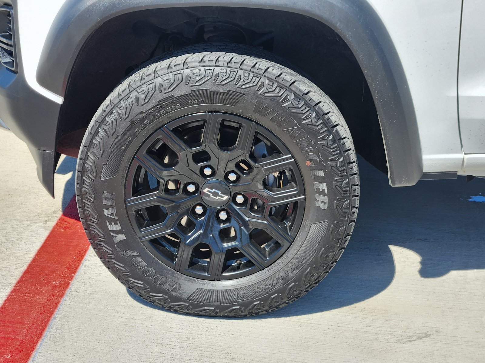 Certified 2024 Chevrolet Colorado Trail Boss w/ Technology Package AWD/4WD image 12