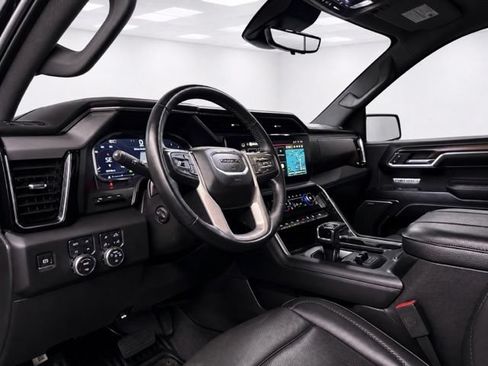 Used 2024 GMC Sierra 1500 Denali w/ Denali Reserve Package AWD/4WD image 16