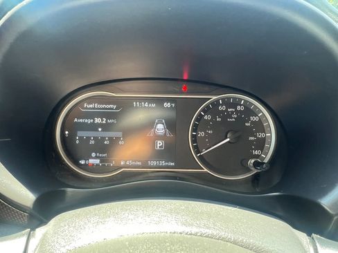 Used 2020 Nissan Kicks SV FWD image 16