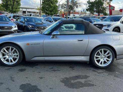 Used 2005 Honda S2000 image 7