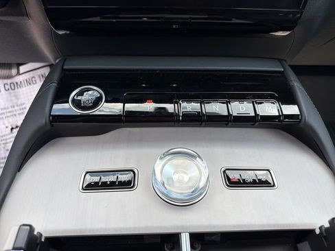 Used 2025 Lincoln Navigator Reserve w/ Jet Appearance Package AWD/4WD image 36