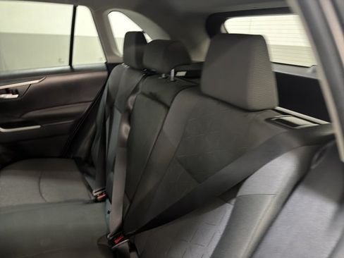 Used 2024 Toyota RAV4 XLE w/ Convenience Package FWD image 9