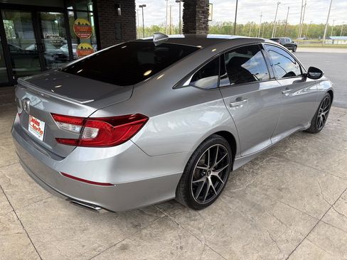 Used 2019 Honda Accord Sport image 6