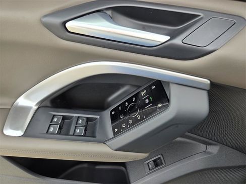 New 2025 Audi Q5 Premium Plus image 18