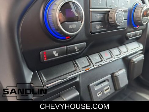 Certified 2021 Chevrolet Silverado 1500 LT w/ Texas Edition Plus image 38