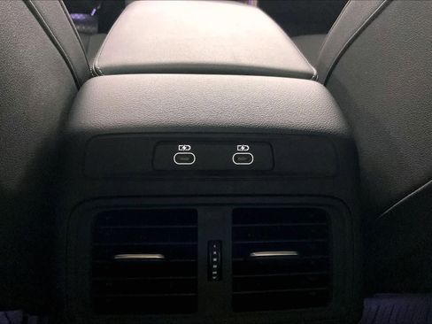 Certified 2025 Audi Q5 Premium w/ Convenience Package image 33