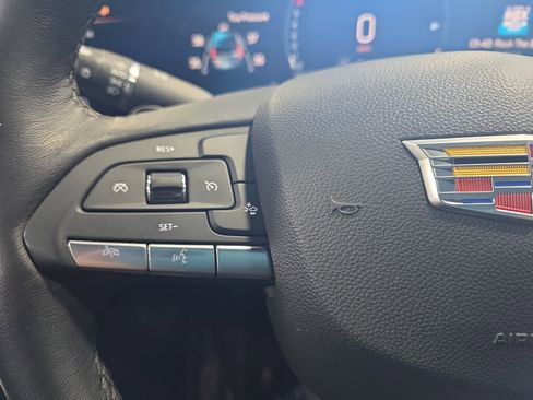 Used 2025 Cadillac XT4 Premium Luxury FWD image 17