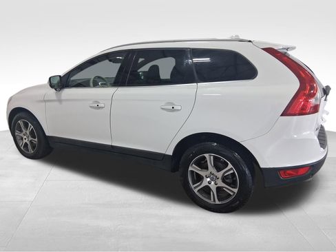 Used 2011 Volvo XC60 T6 image 7