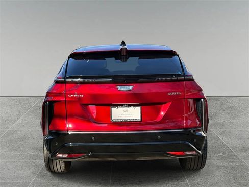Used 2024 Cadillac Lyriq Luxury w/ LPO, Floor Liner Package image 11