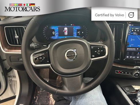 Certified 2023 Volvo XC60 B5 Plus w/ Protection Package Premier AWD/4WD image 19
