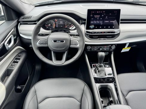 New 2026 Jeep Compass Limited AWD/4WD image 18