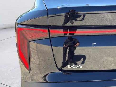 Certified 2025 Kia K4 EX image 38