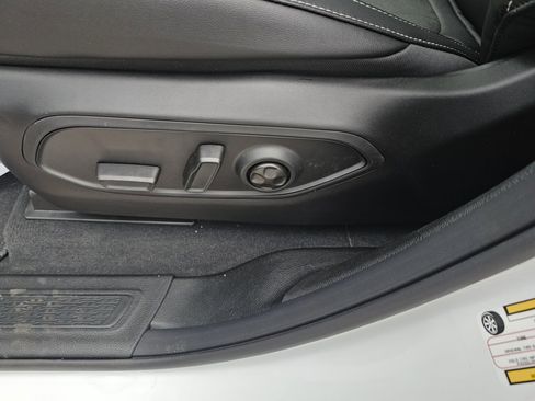 New 2025 Jeep Grand Cherokee L Altitude image 25