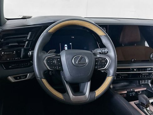 Used 2025 Lexus RX 350 Premium FWD image 17