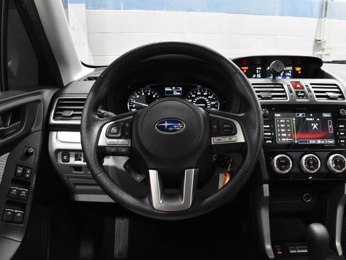 Used 2017 Subaru Forester 2.5i Premium image 8