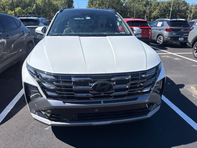Used 2025 Hyundai Tucson Limited FWD image 2