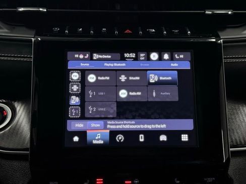 Used 2023 Jeep Grand Cherokee Altitude image 32