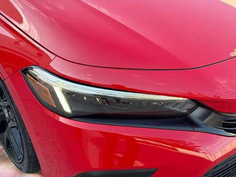 Used 2023 Honda Civic Sport image 33