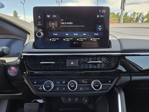 Used 2025 Acura ADX AWD image 25