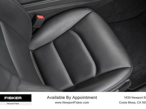 Used 2023 Tesla Model Y 2WD image 32