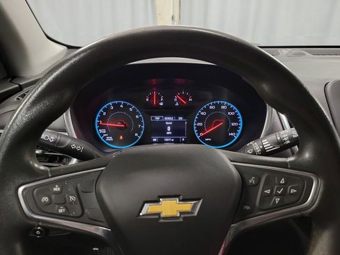 Used 2018 Chevrolet Equinox LT image 15