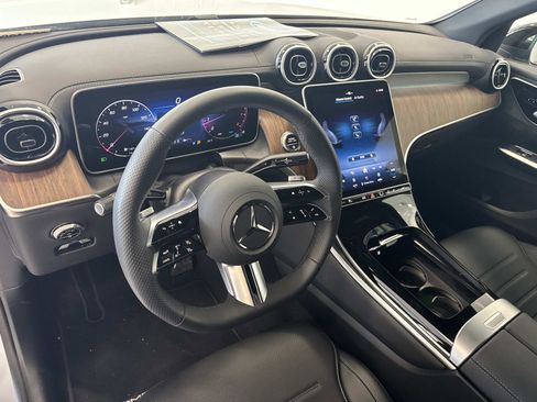 Certified 2025 Mercedes-Benz GLC 300 4MATIC image 21