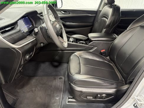 Used 2023 Jeep Grand Cherokee L Limited w/ Luxury Tech Group II AWD/4WD image 22