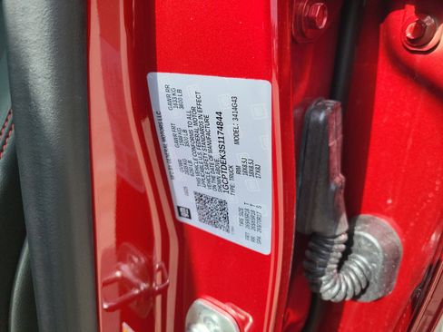 Used 2025 Chevrolet Colorado Z71 w/ Z71 Convenience Package 2 image 32