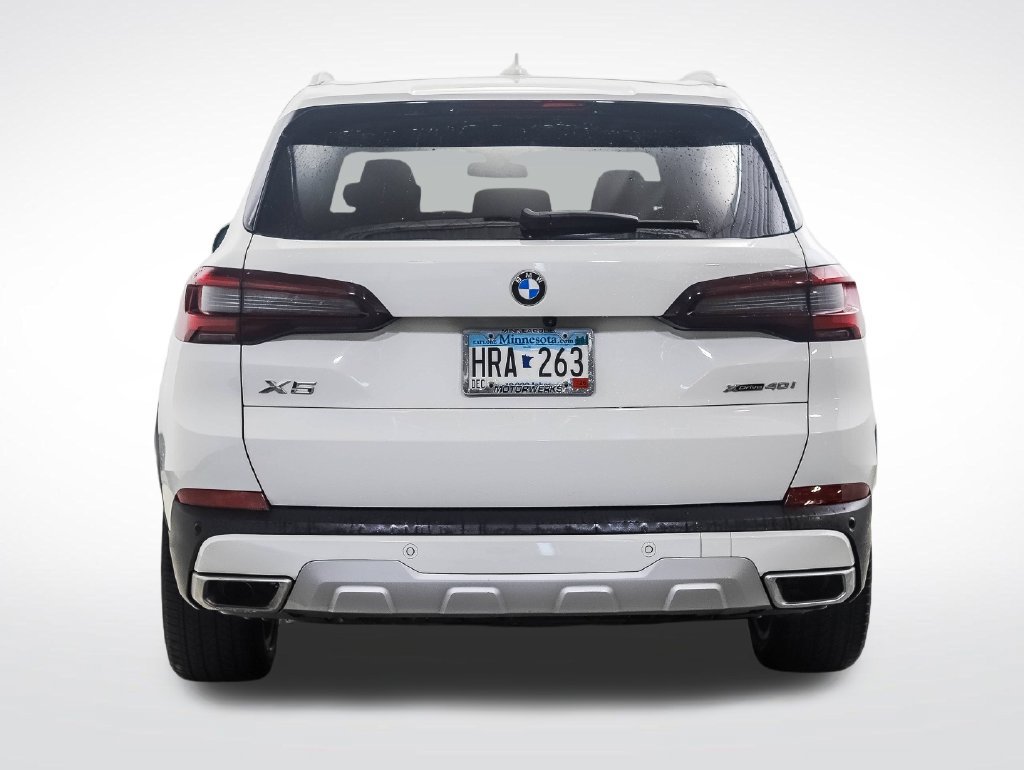 Used 2022 BMW X5 xDrive40i w/ Premium Package AWD/4WD image 4