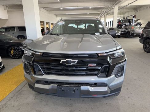 Used 2025 Chevrolet Colorado Z71 w/ Technology Package image 1