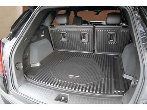New 2026 Cadillac XT5 Luxury w/ LPO, Floor Liner Package image 25