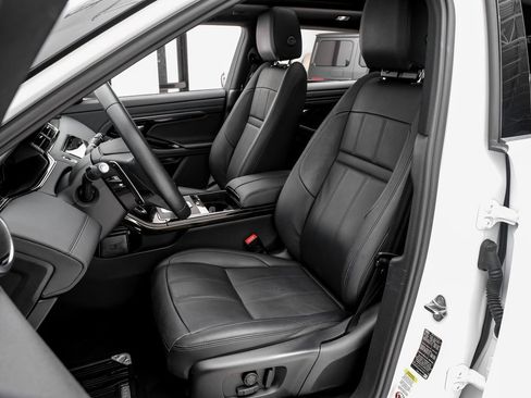 Used 2023 Land Rover Range Rover Evoque R-Dynamic SE image 28