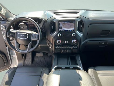 Used 2023 GMC Sierra 3500 Denali w/ Denali Ultimate Package image 9