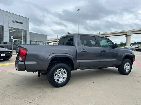 Used 2020 Toyota Tacoma SR w/ SR Convenience Package RWD image 13