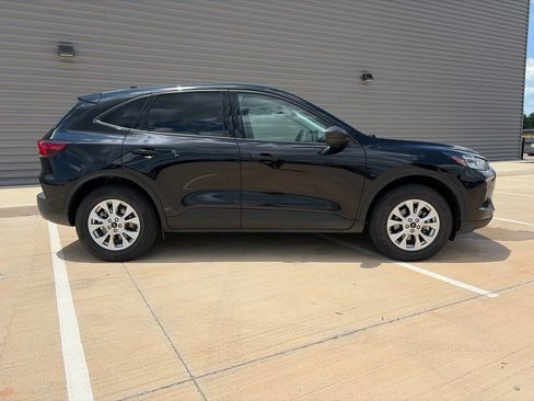 Certified 2025 Ford Escape Active AWD/4WD image 2