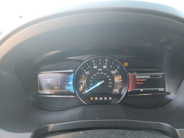 Used 2017 Ford Explorer XLT w/ Equipment Group 202A FWD image 53