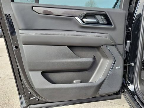 New 2026 GMC Yukon XL Elevation image 12