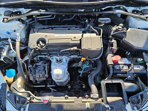 Used 2016 Honda Accord Sport image 21