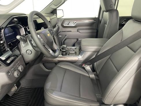 New 2026 Chevrolet Silverado 1500 LTZ w/ LTZ Premium Package AWD/4WD image 2