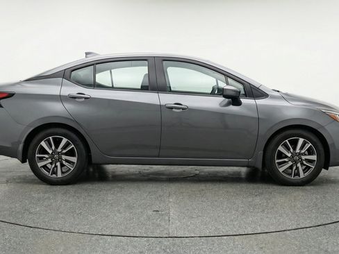 Used 2025 Nissan Versa SV FWD image 11
