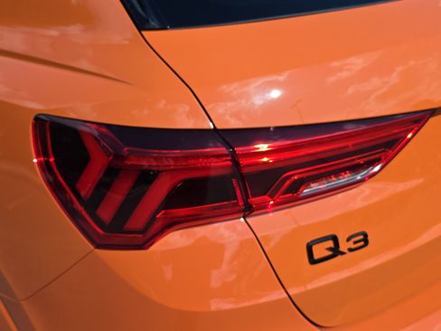 New 2025 Audi Q3 2.0T Premium image 34