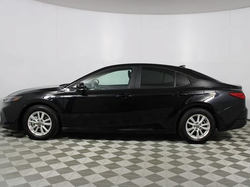 Used 2025 Toyota Camry LE w/ Convenience Package FWD image 29