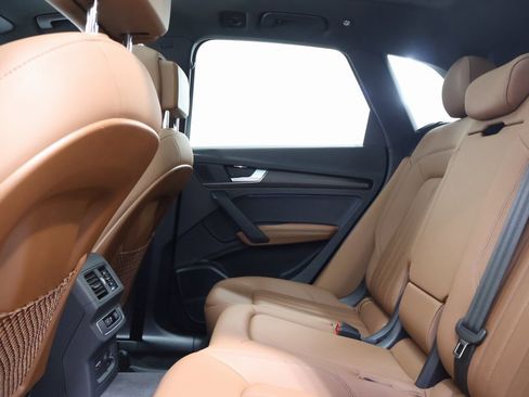 Used 2022 Audi Q5 2.0T Premium Plus w/ Premium Plus Package image 27