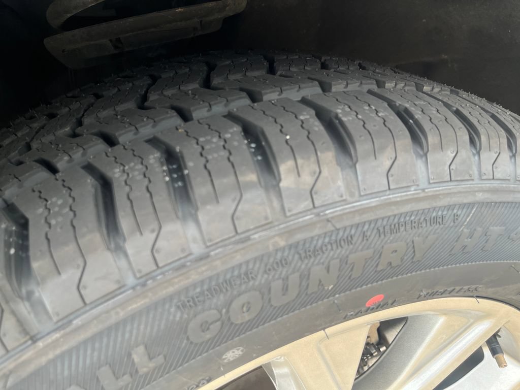 Used 2024 Ford Explorer Limited RWD image 29