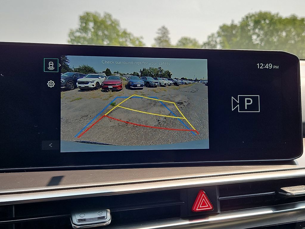 Certified 2026 Kia Sorento LX FWD image 19